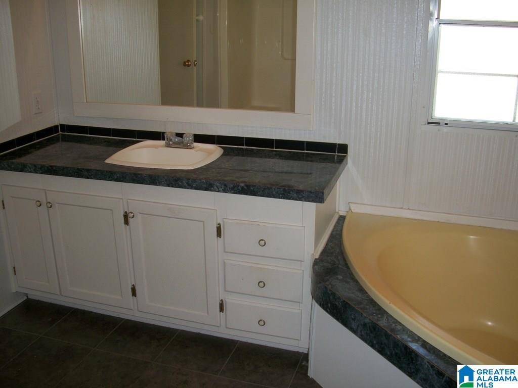 502 Robanna Circle Ohatchee, AL 36271 - Photo 20 of 44