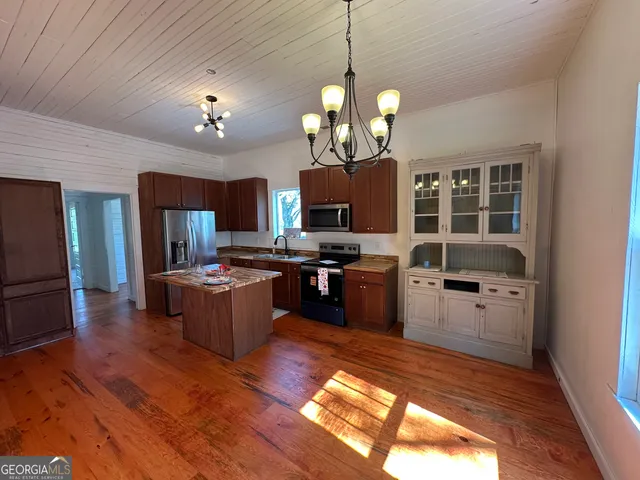 $279,900 | 1318 Lincolnton Highway, Elberton, GA 30635