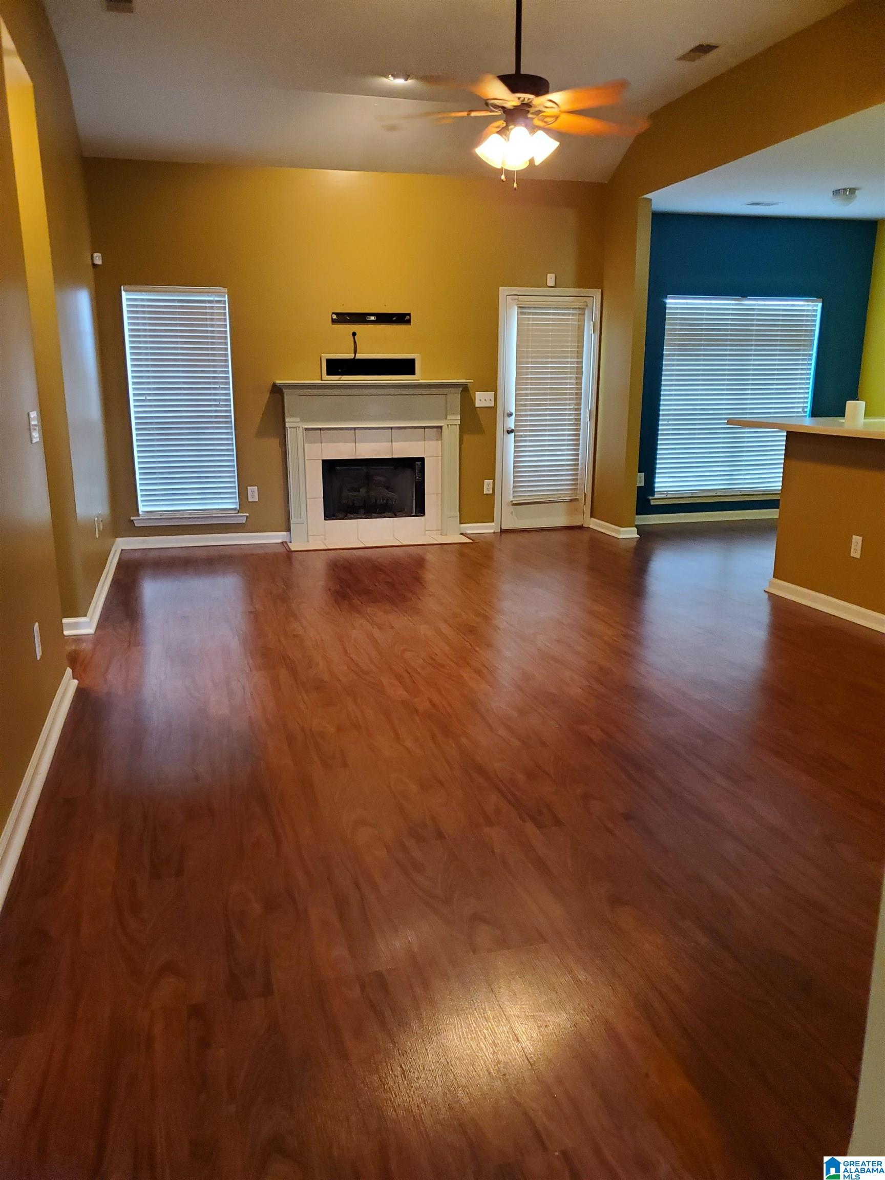 480 Daventry Circle Calera, AL 35040 - Photo 4 of 21