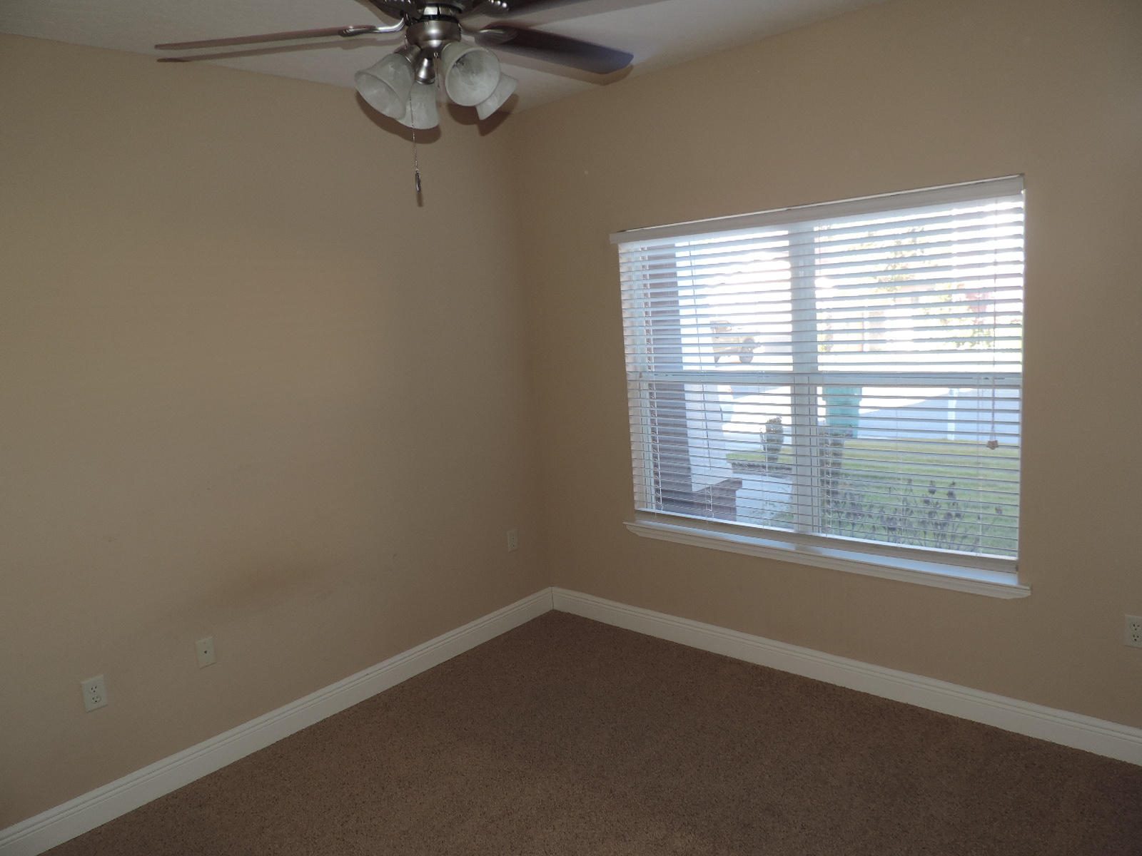 4412 Mirada Way Crestview, FL 32539 - Photo 16 of 17 Bedroom 3