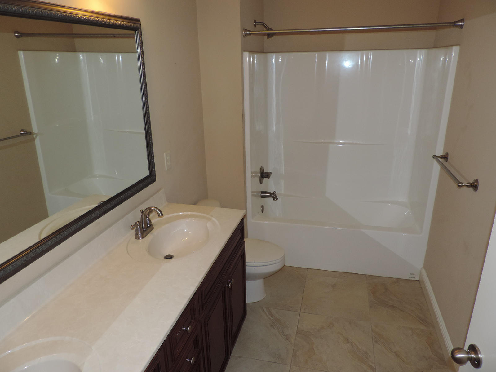 4412 Mirada Way Crestview, FL 32539 - Photo 17 of 17 Hall Bath