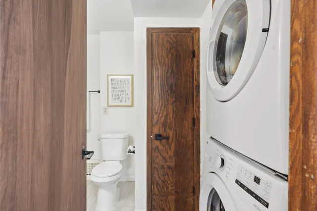 $299,000 | 1981 Minnehaha Avenue East, St. Paul, MN 55119