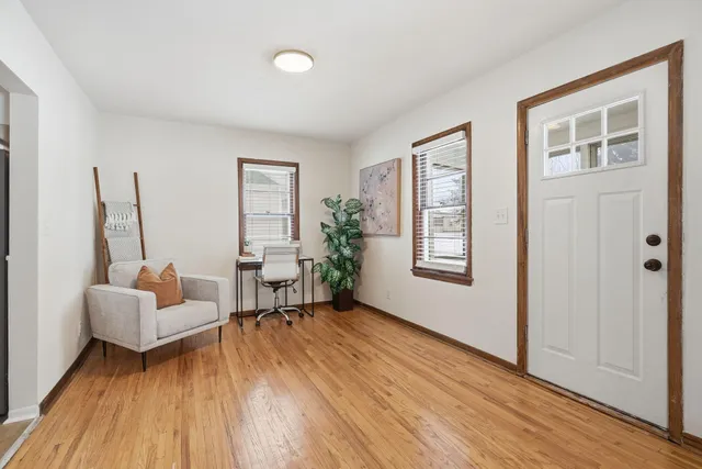 $299,000 | 1981 Minnehaha Avenue East, St. Paul, MN 55119