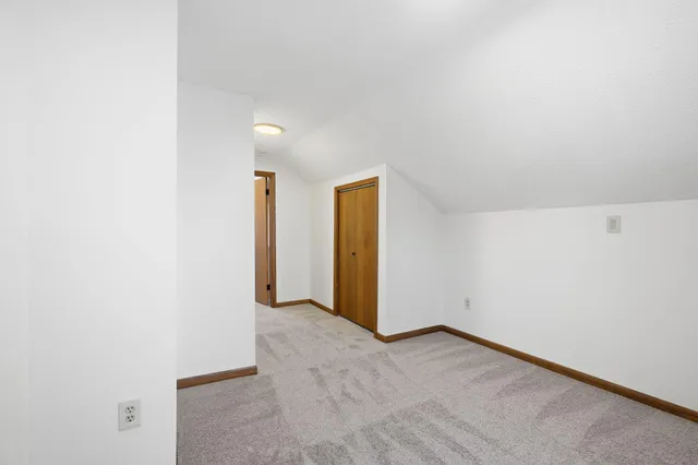 $299,000 | 1981 Minnehaha Avenue East, St. Paul, MN 55119