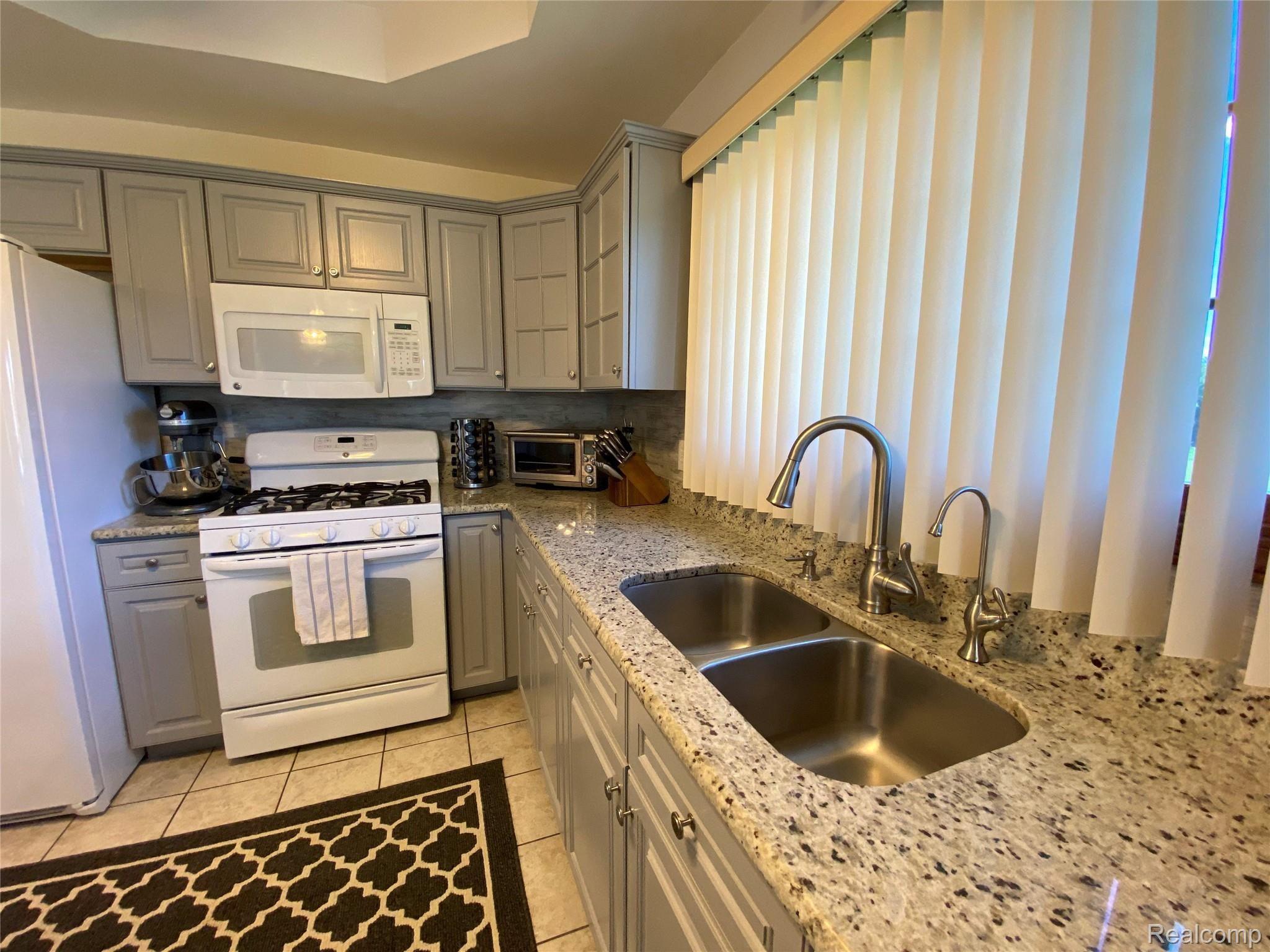 6335 Fox Ridge Almont, MI 48003 - Photo 28 of 66 tempImageAz1qkk.jpg