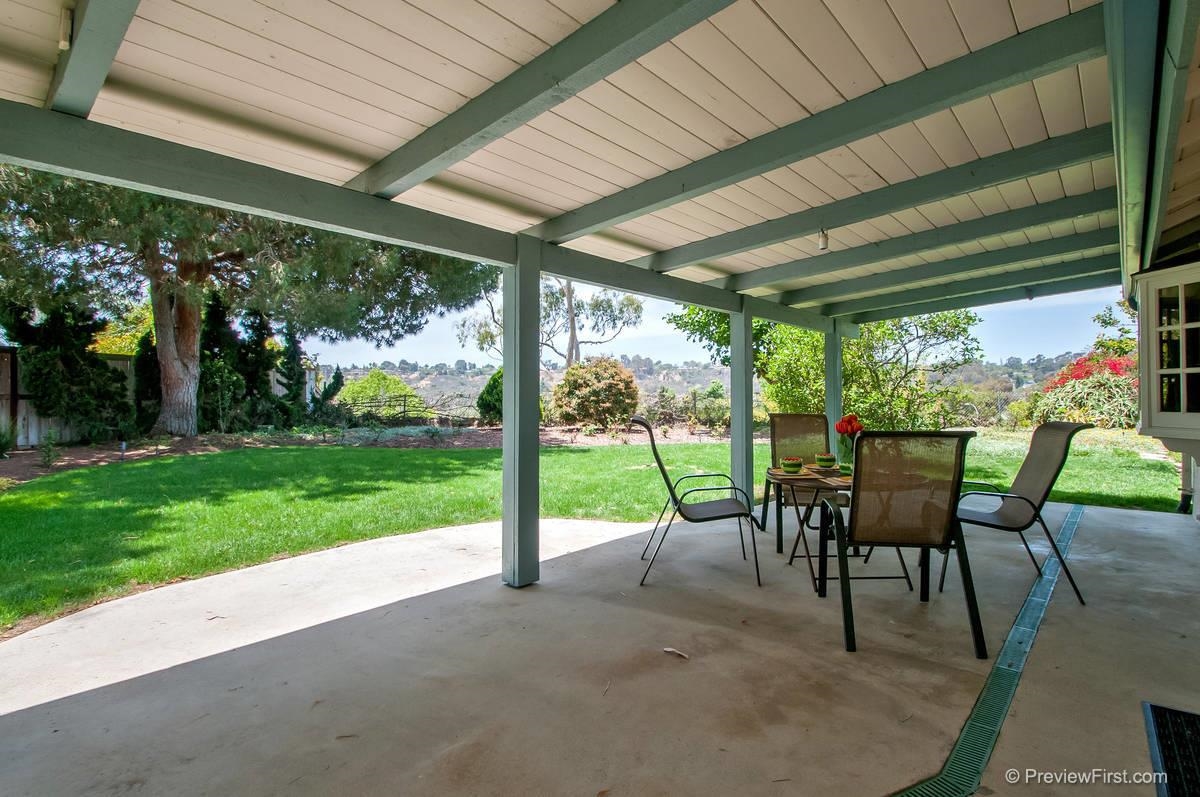 1627 Mapleleaf Court Encinitas, CA 92024 - Photo 14 of 25 Gallery Image 14