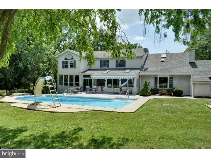 838 Richards Road Wayne, PA 19087 - Photo 3 of 25 Exterior Back
