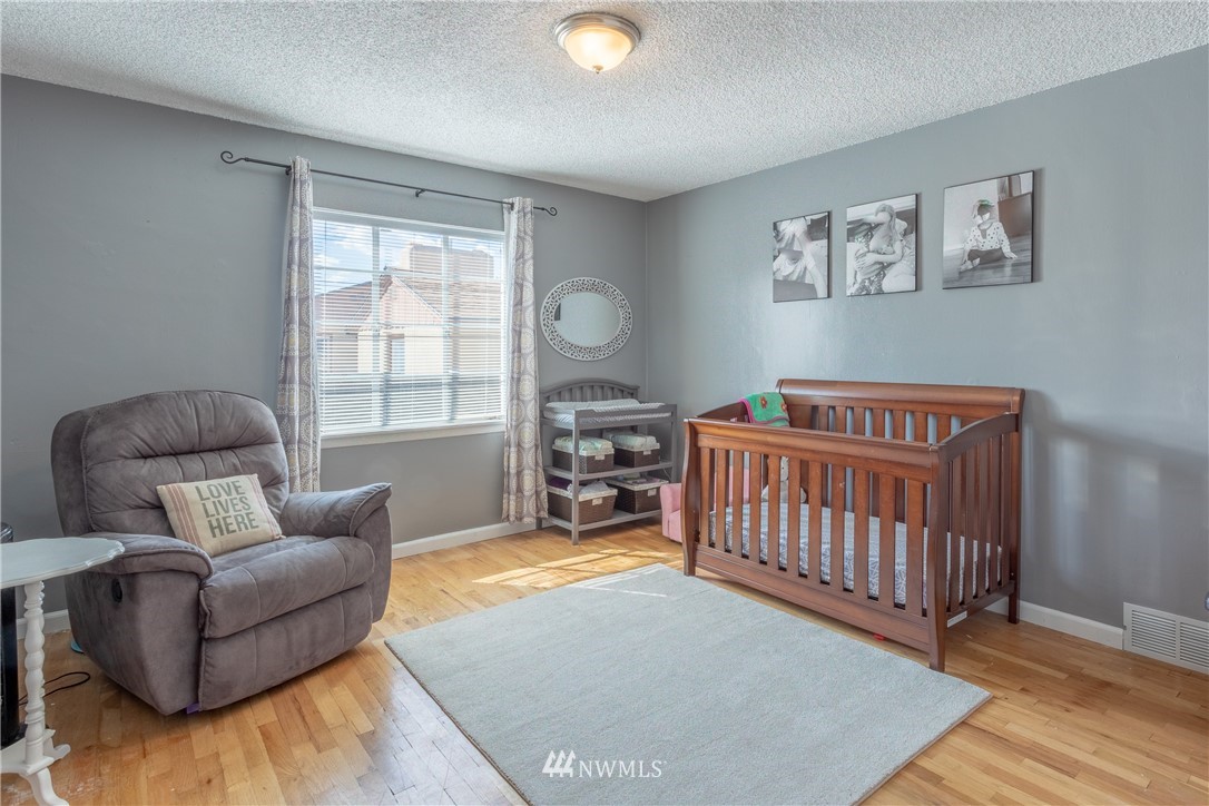 845 North Devon Avenue East Wenatchee, WA 98802 - Photo 12 of 25