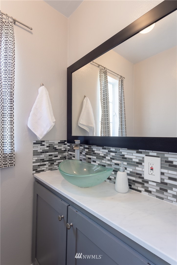 845 North Devon Avenue East Wenatchee, WA 98802 - Photo 14 of 25