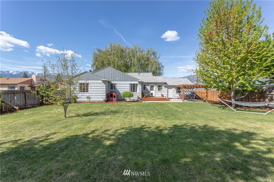 845 North Devon Avenue East Wenatchee, WA 98802 - Photo 19 of 25