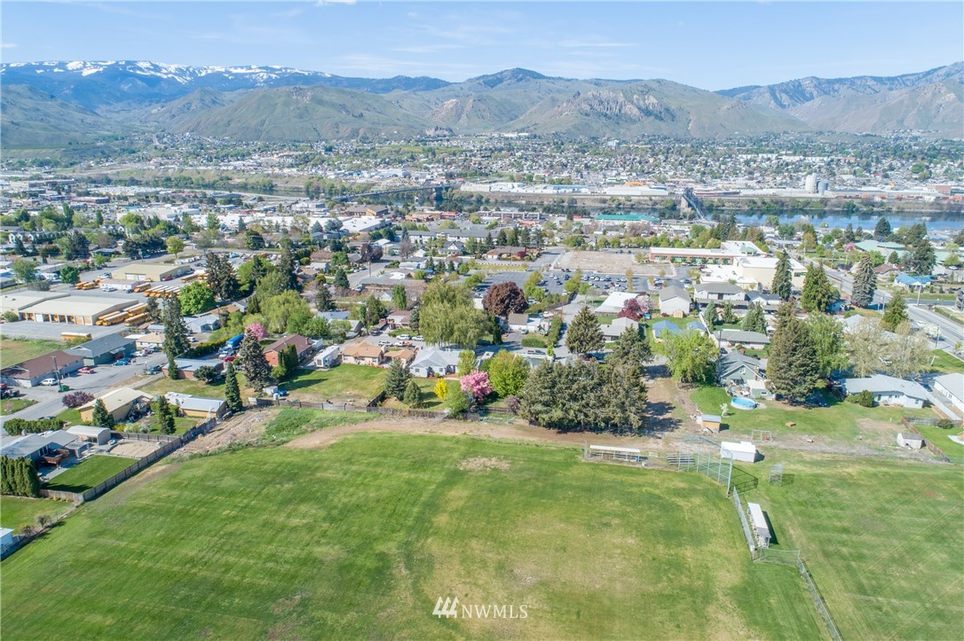 845 North Devon Avenue East Wenatchee, WA 98802 - Photo 23 of 25