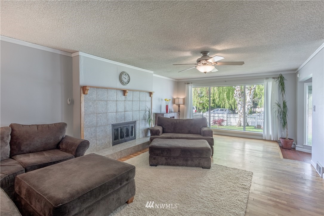 845 North Devon Avenue East Wenatchee, WA 98802 - Photo 6 of 25