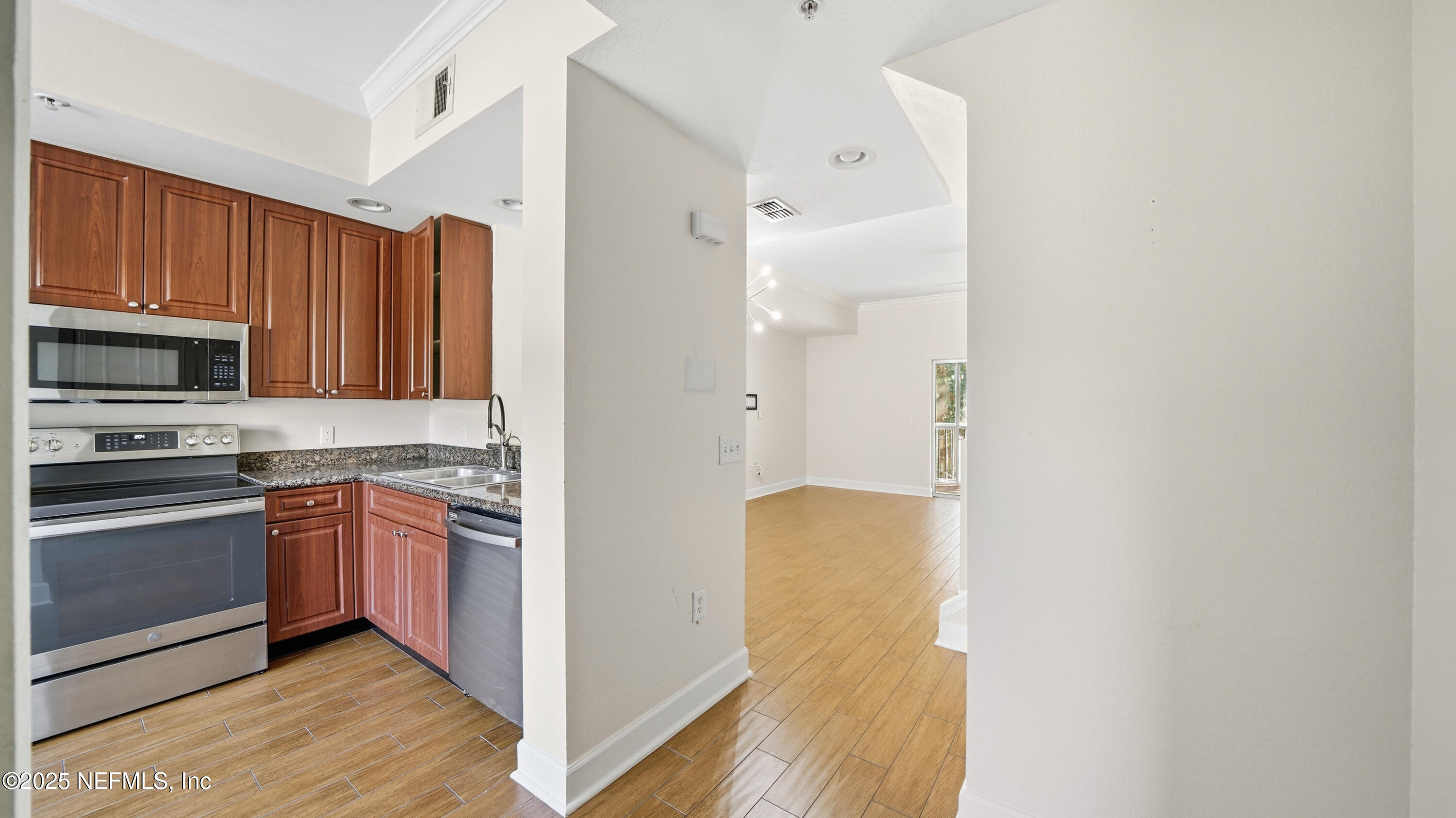 9745 Touchton Road, Unit 726 Jacksonville, FL 32246 - Photo 4 of 59 9745 Touchton Rd Unit 726-4