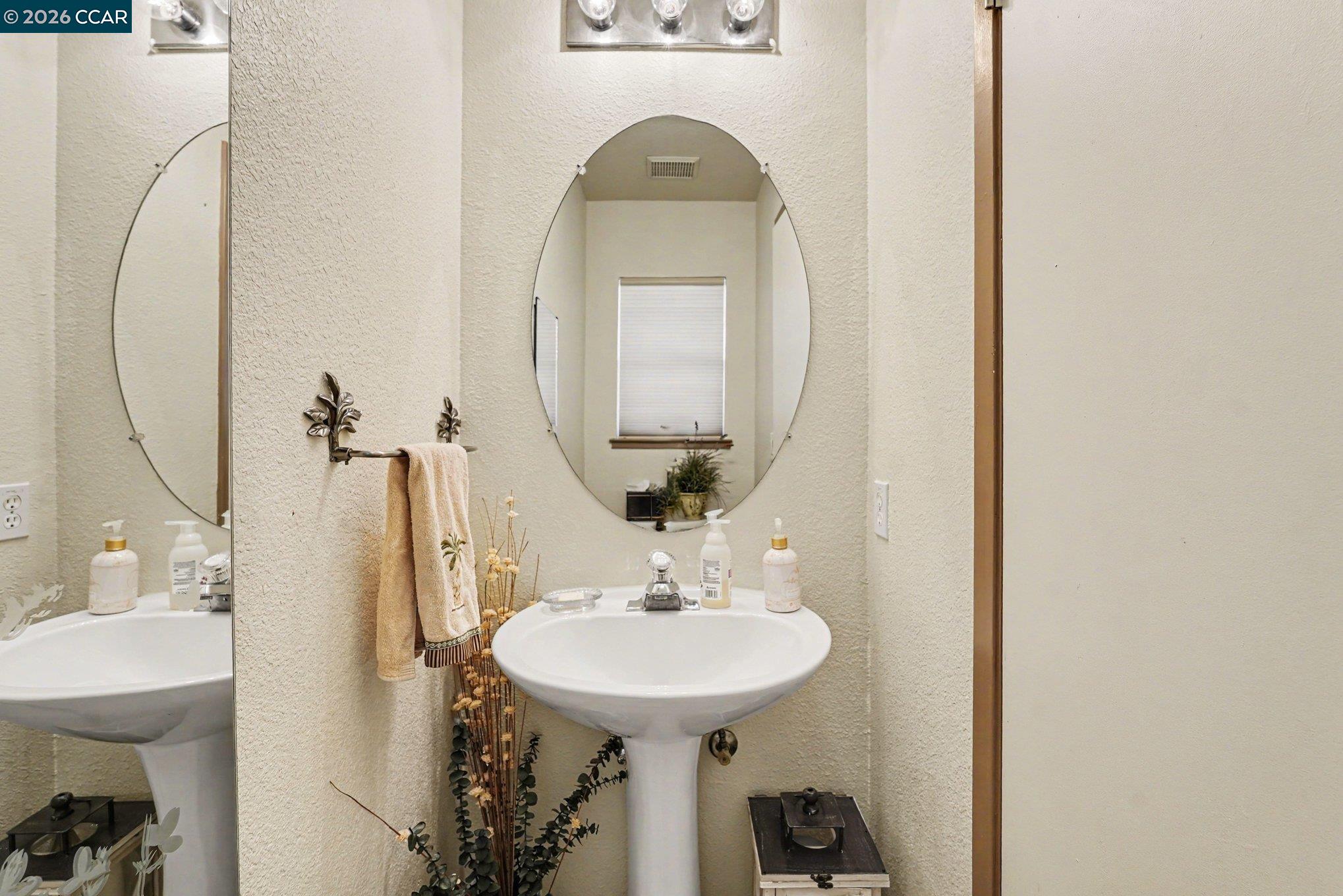 832 Steffa Street Bay Point, CA 94565 - Photo 10 of 29