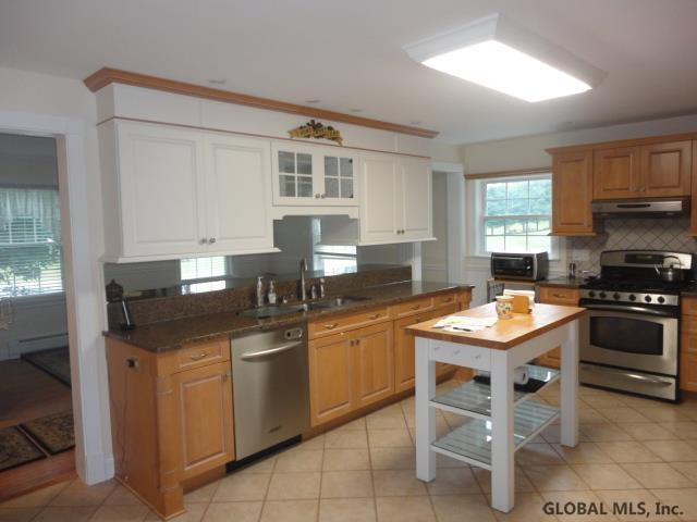 190 Progress Road Gloversville, NY 12078 - Photo 10 of 28 Photo 10