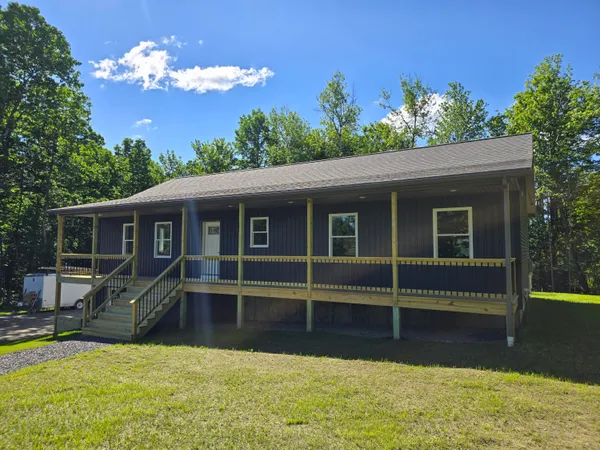 $459,900 | 5 Holly Lane, Cornville, ME 04976