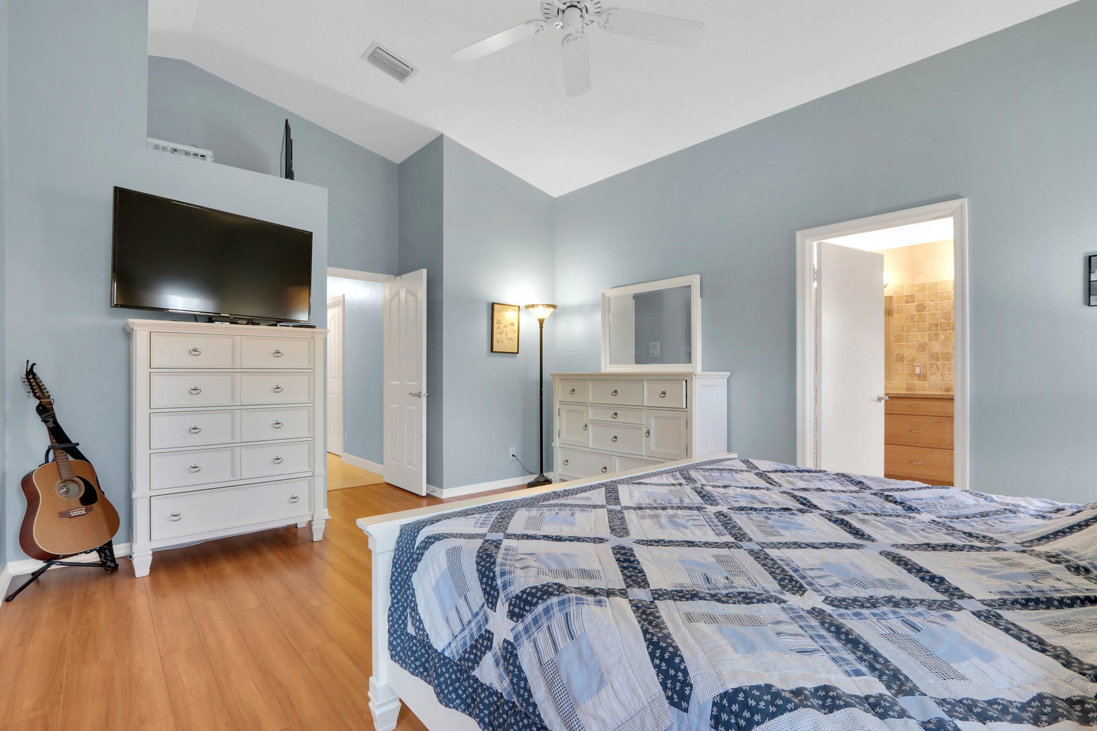 7393 Michigan Isle Road Lake Worth, FL 33467 - Photo 17 of 36 17_Image_17_of_26_mls