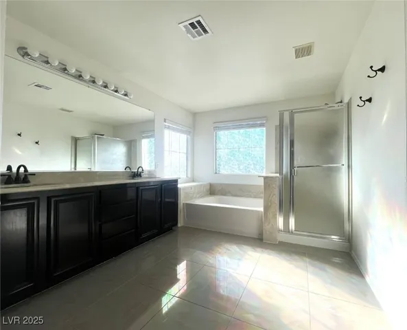 $2,700 | 6316 Silver Edge Street, North Las Vegas, NV 89031