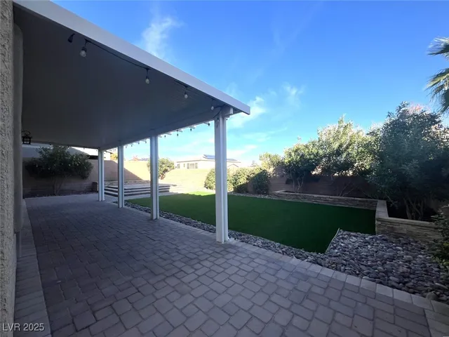 $2,700 | 6316 Silver Edge Street, North Las Vegas, NV 89031