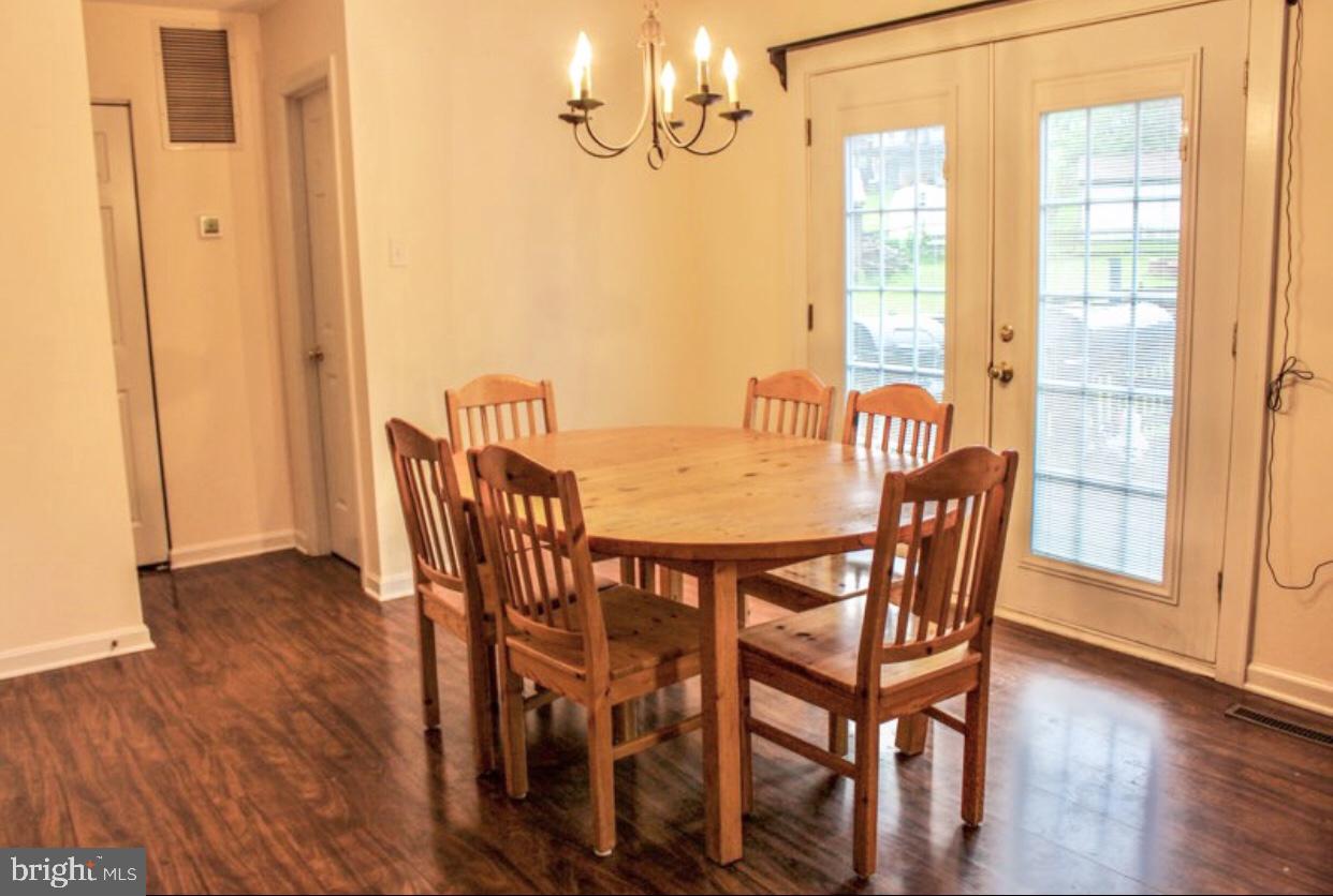 116 Rouzer Lane Thurmont, MD 21788 - Photo 6 of 19 Dining Room
