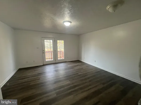 $2,035 | 637 East Spencer Street, Culpeper, VA 22701