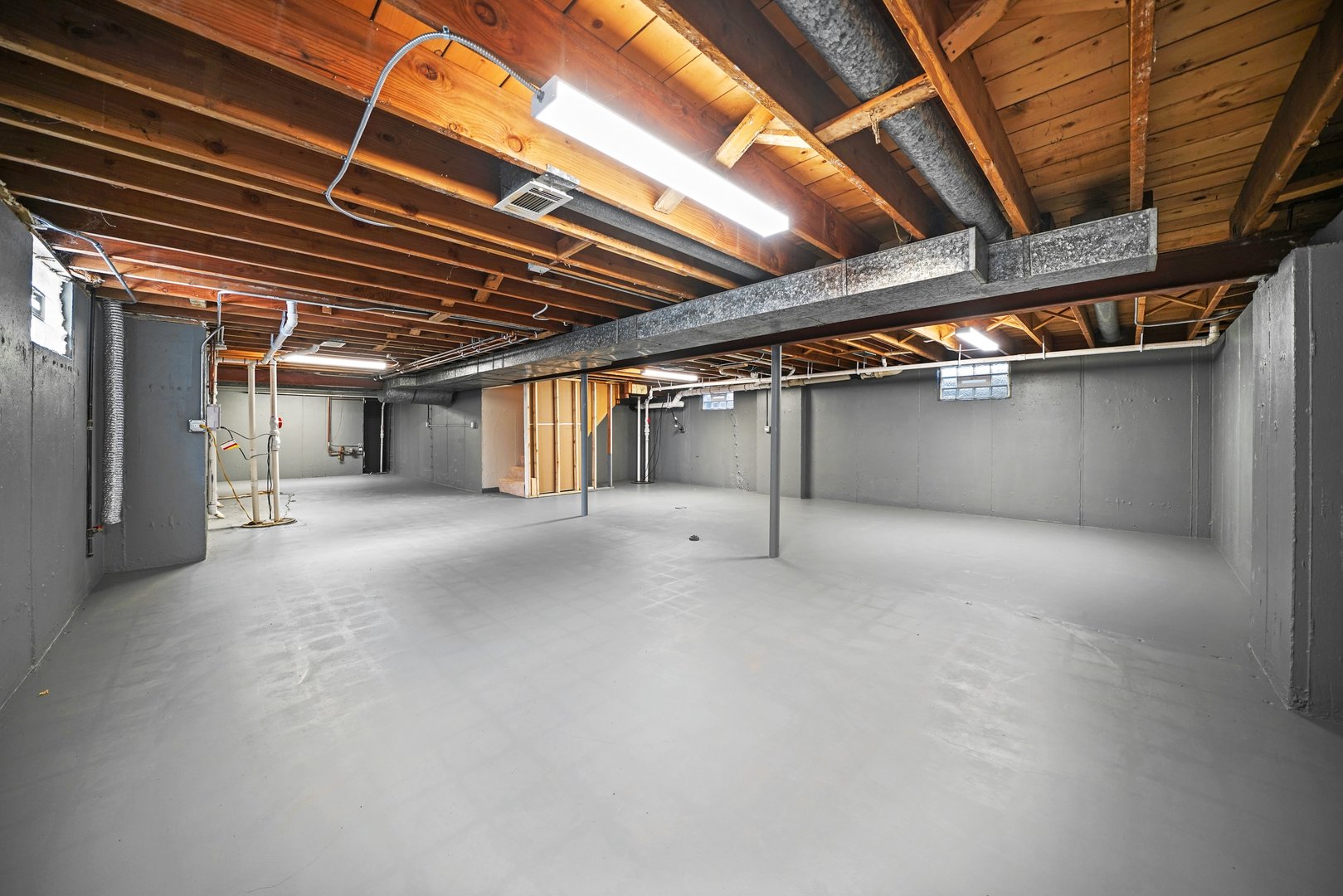 609 Delles Road Wheaton, IL 60187 - Photo 20 of 28 a view of an empty room