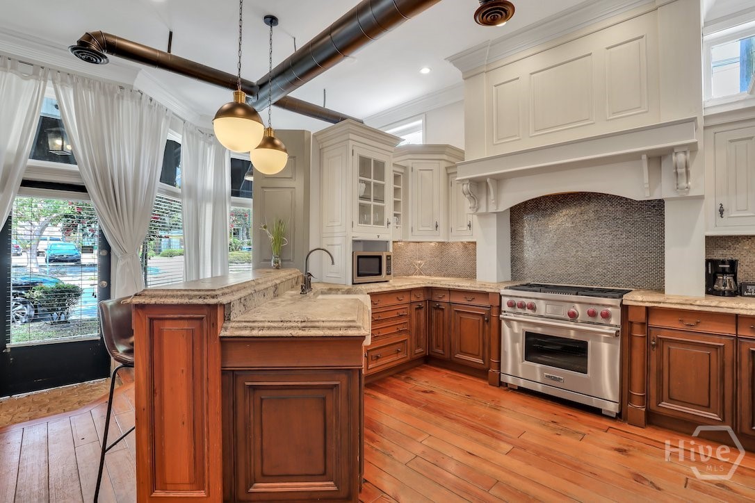 1014 Abercorn Street Savannah, GA 31401 - Photo 4 of 63