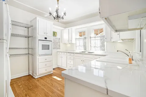 $1,399,900 | 366 Ilo Lane, Danville, CA 94526