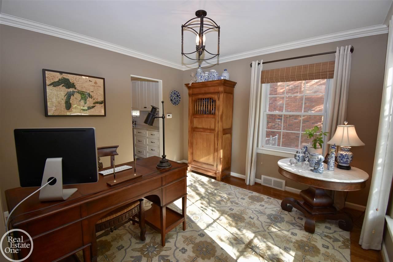 488 Fisher Road Grosse Pointe Farms, MI 48230 - Photo 12 of 40