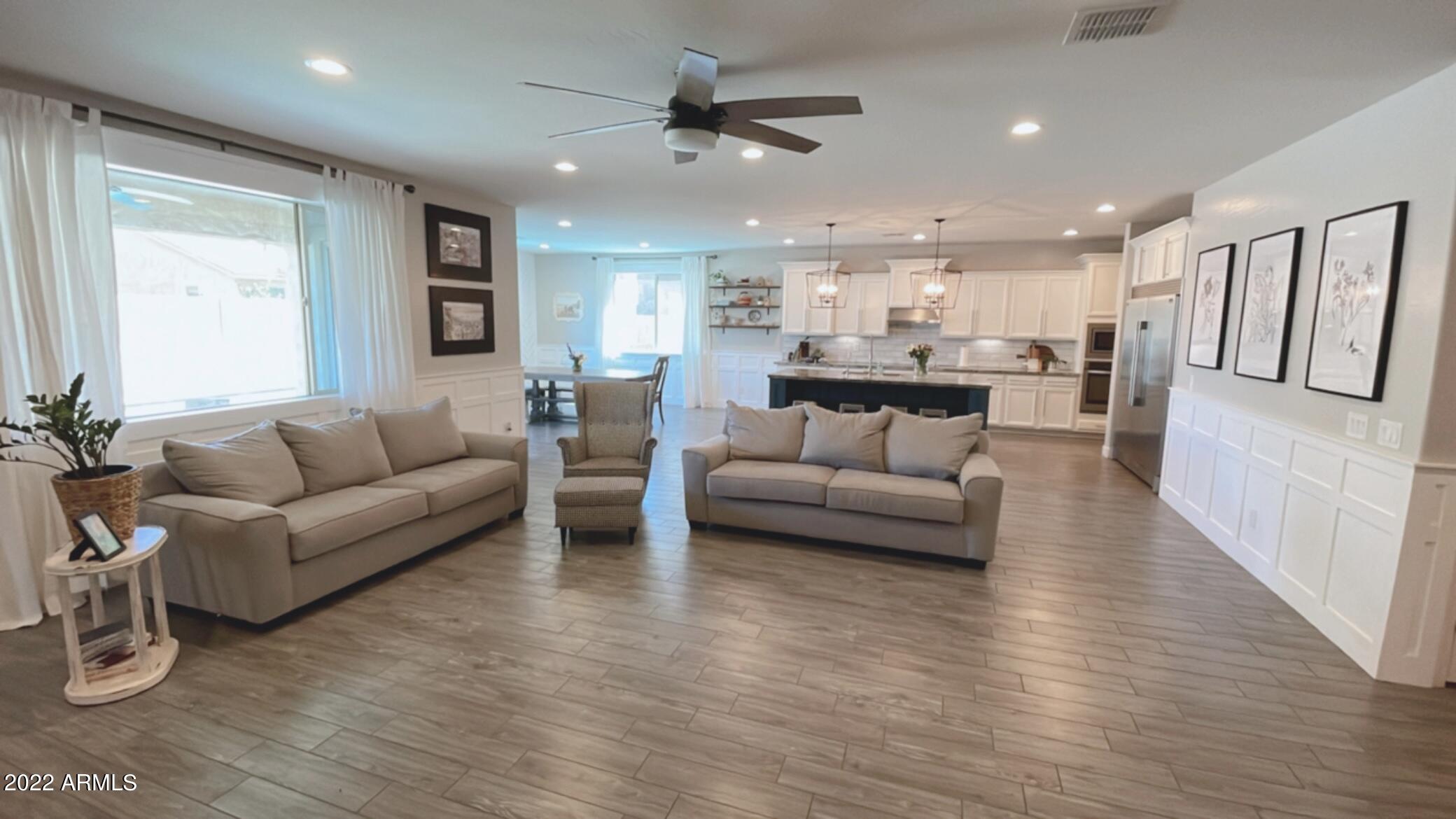 20060 Rosa Road Queen Creek, AZ 85142 - Photo 13 of 46 Great room