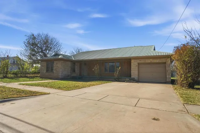 $1,600 | 134 Meander Street, Abilene, TX 79602