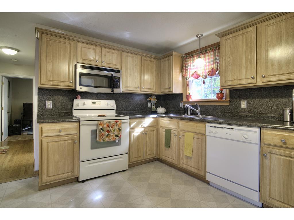 82 Manor Road Concord, NH 03303 - Photo 6 of 36