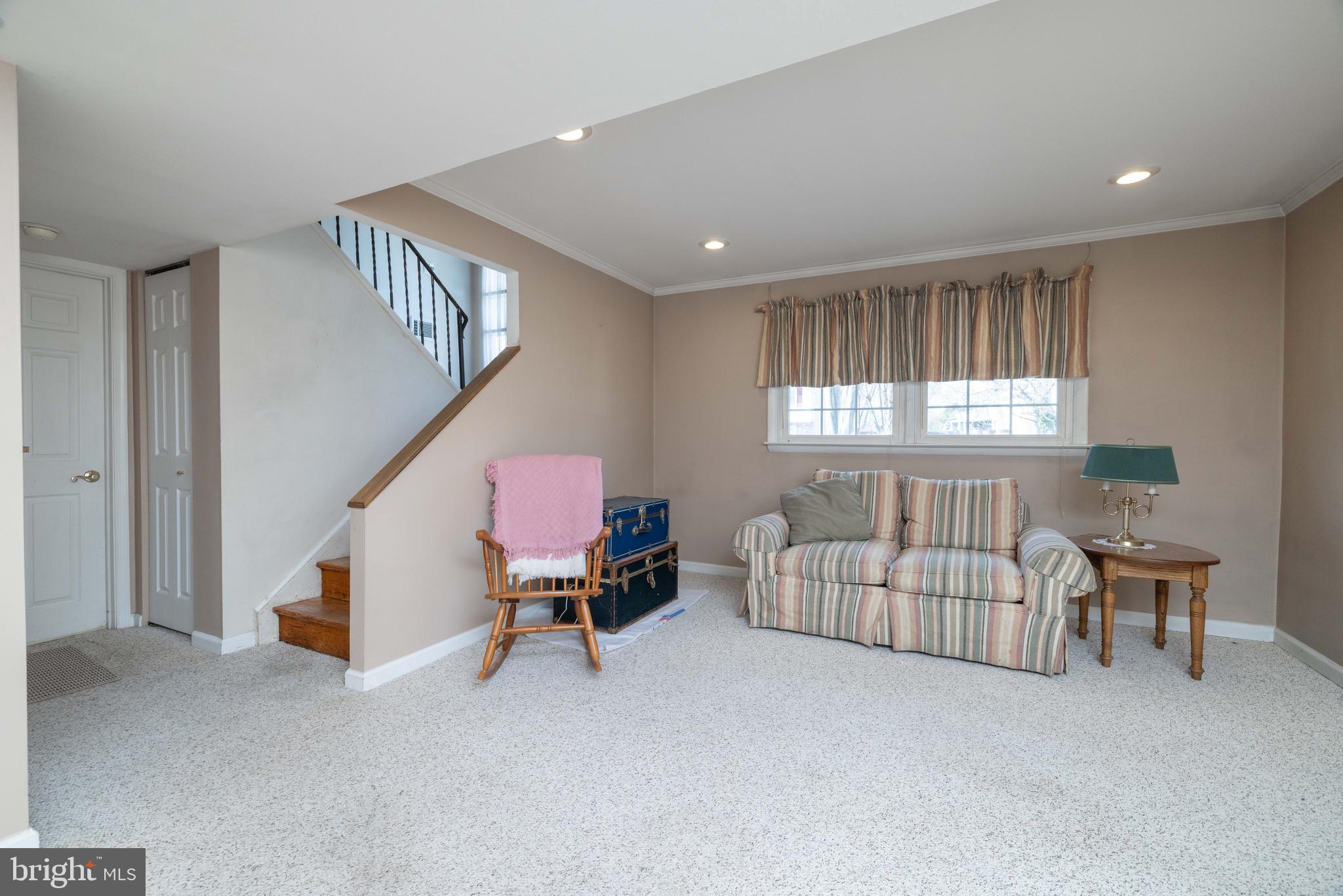1102 Stinsford Road Newark, DE 19713 - Photo 6 of 34 Gallery Image 6