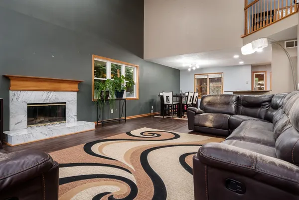 $395,000 | 6571 Chartwell Drive, Rockford, IL 61114