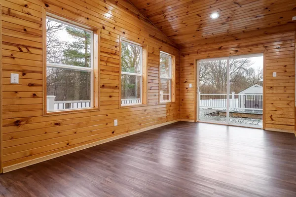 $395,000 | 6571 Chartwell Drive, Rockford, IL 61114