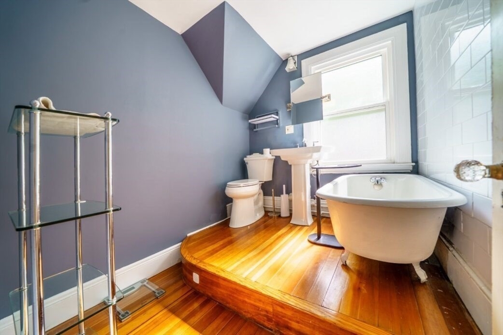 36 Dexter Road Newton, MA 02460 - Photo 16 of 28