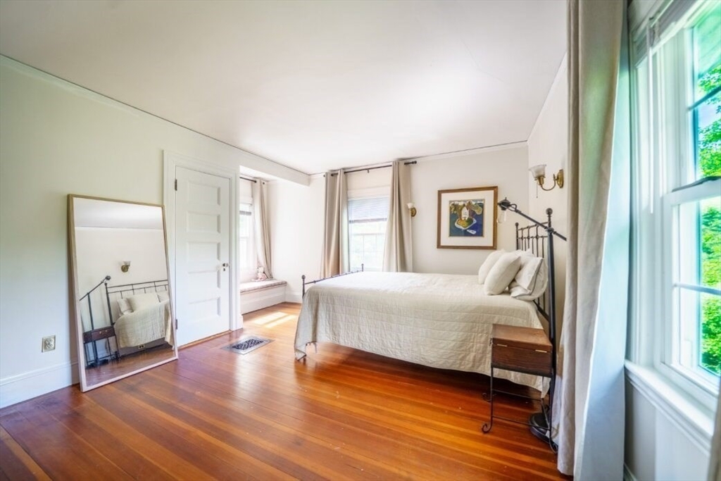 36 Dexter Road Newton, MA 02460 - Photo 17 of 28