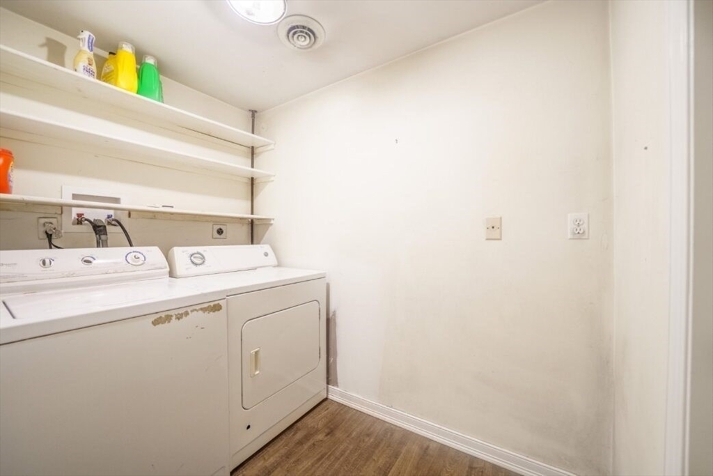 36 Dexter Road Newton, MA 02460 - Photo 23 of 28