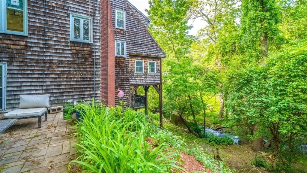 36 Dexter Road Newton, MA 02460 - Photo 25 of 28