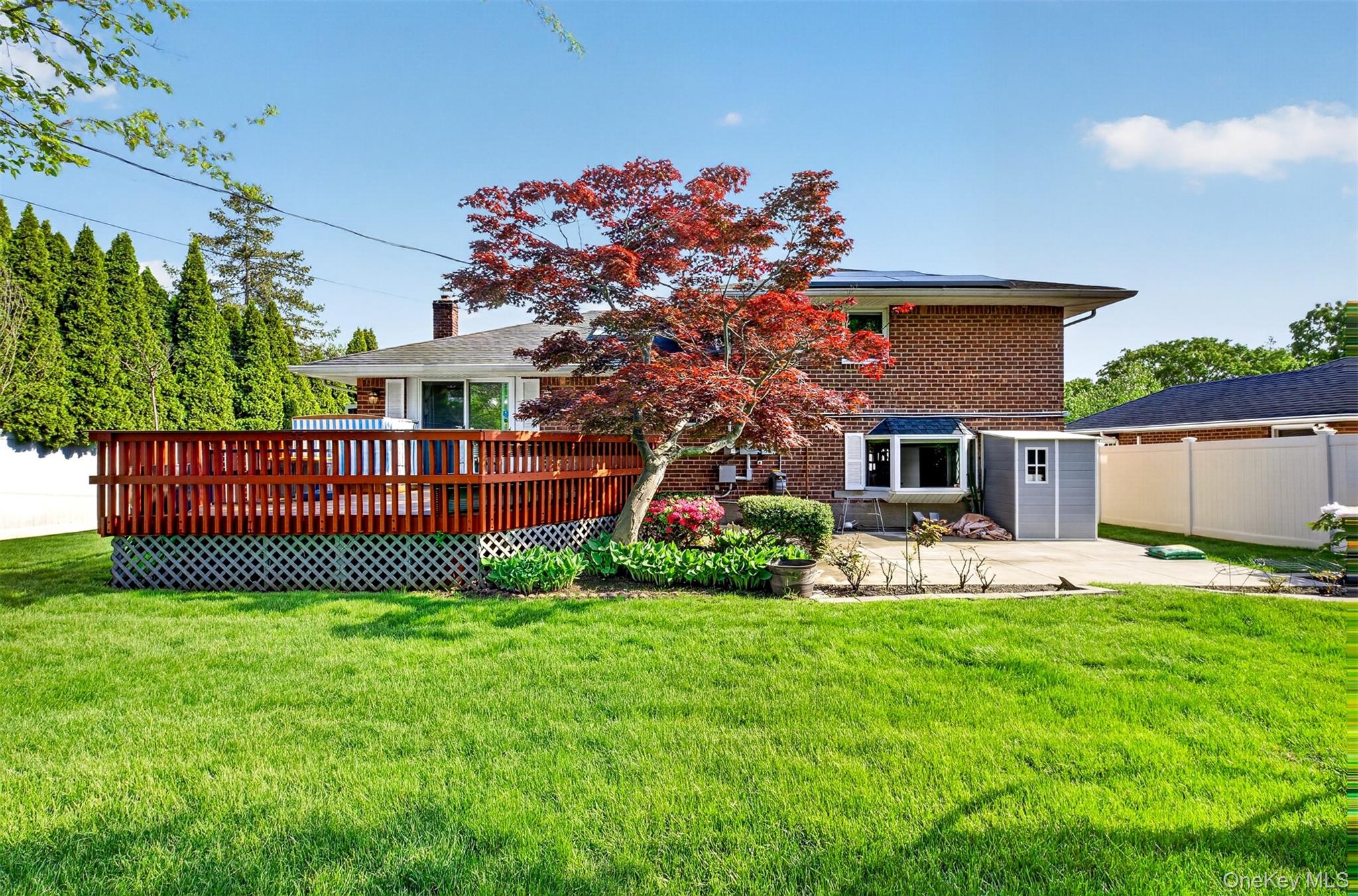 5 Joseph Court Syosset, NY 11791 - Photo 20 of 29
