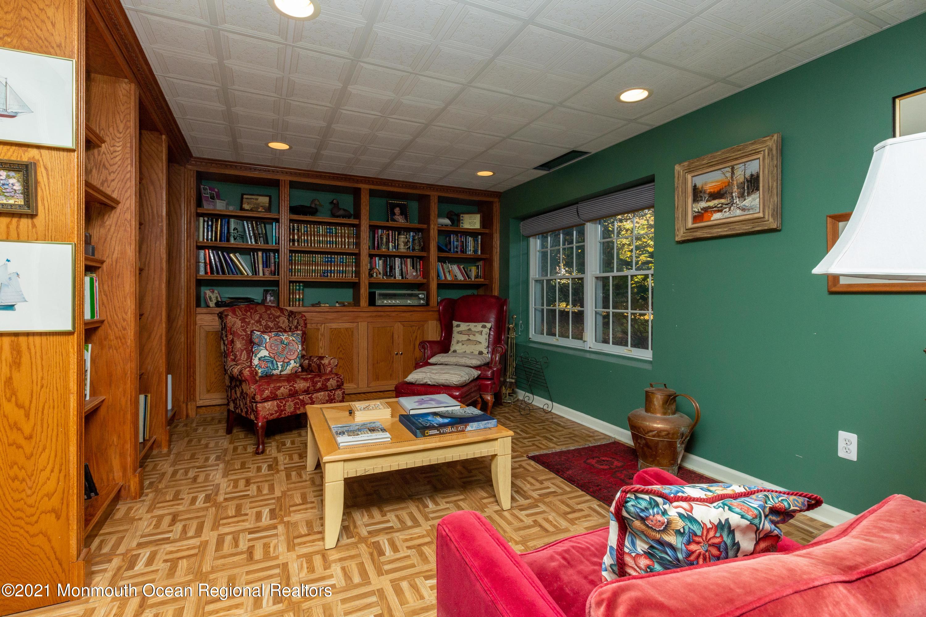 104 Spinaker Lane Red Bank, NJ 07701 - Photo 14 of 31 104Spinaker-88