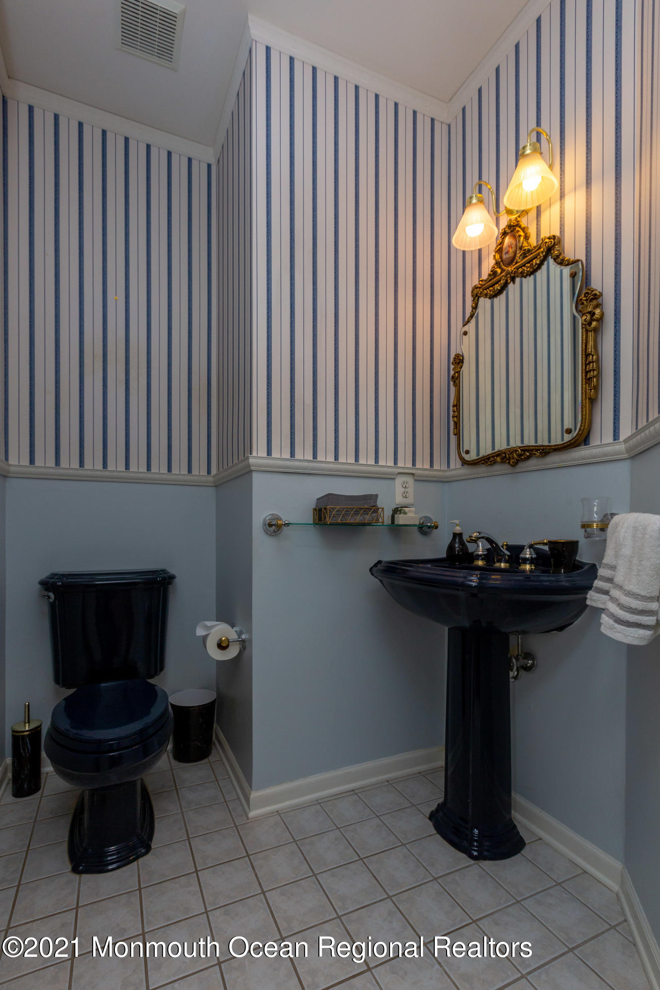 104 Spinaker Lane Red Bank, NJ 07701 - Photo 19 of 31 104Spinaker-45