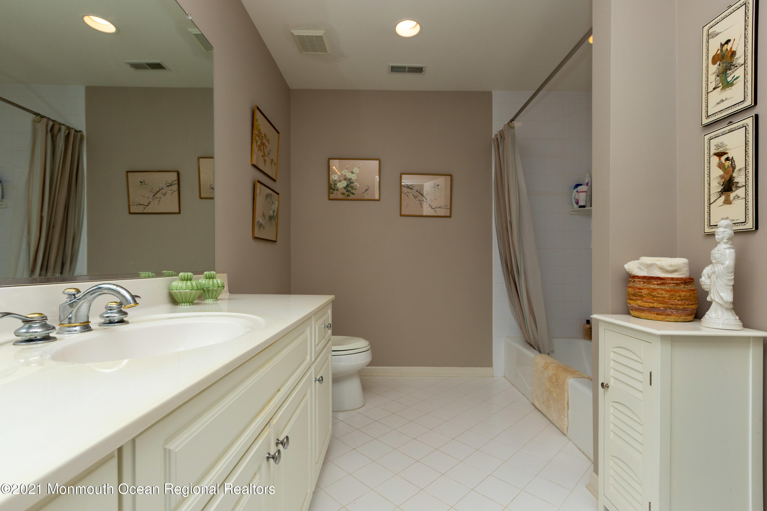 104 Spinaker Lane Red Bank, NJ 07701 - Photo 25 of 31 104Spinaker-5