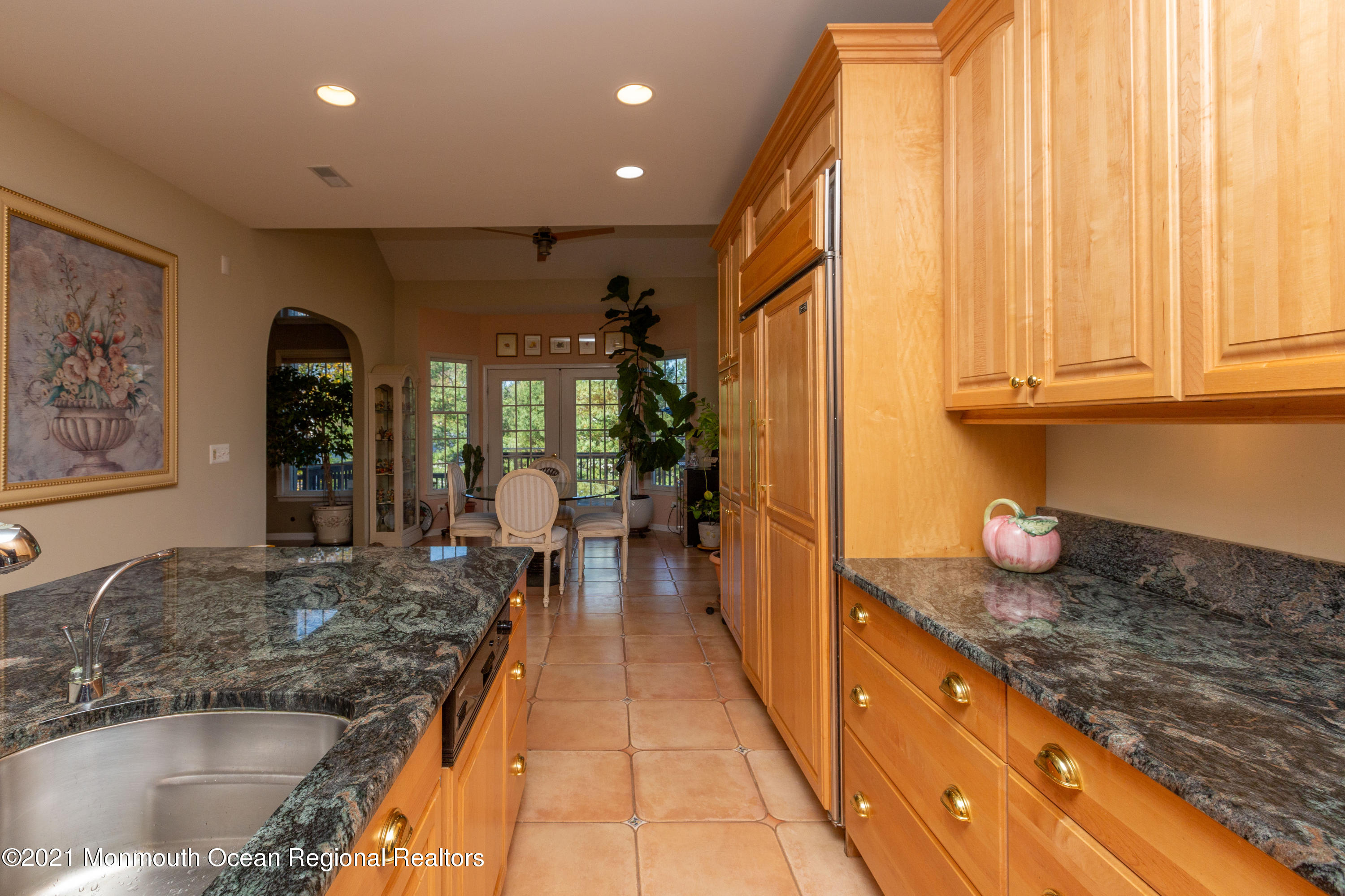 104 Spinaker Lane Red Bank, NJ 07701 - Photo 6 of 31 104Spinaker-82