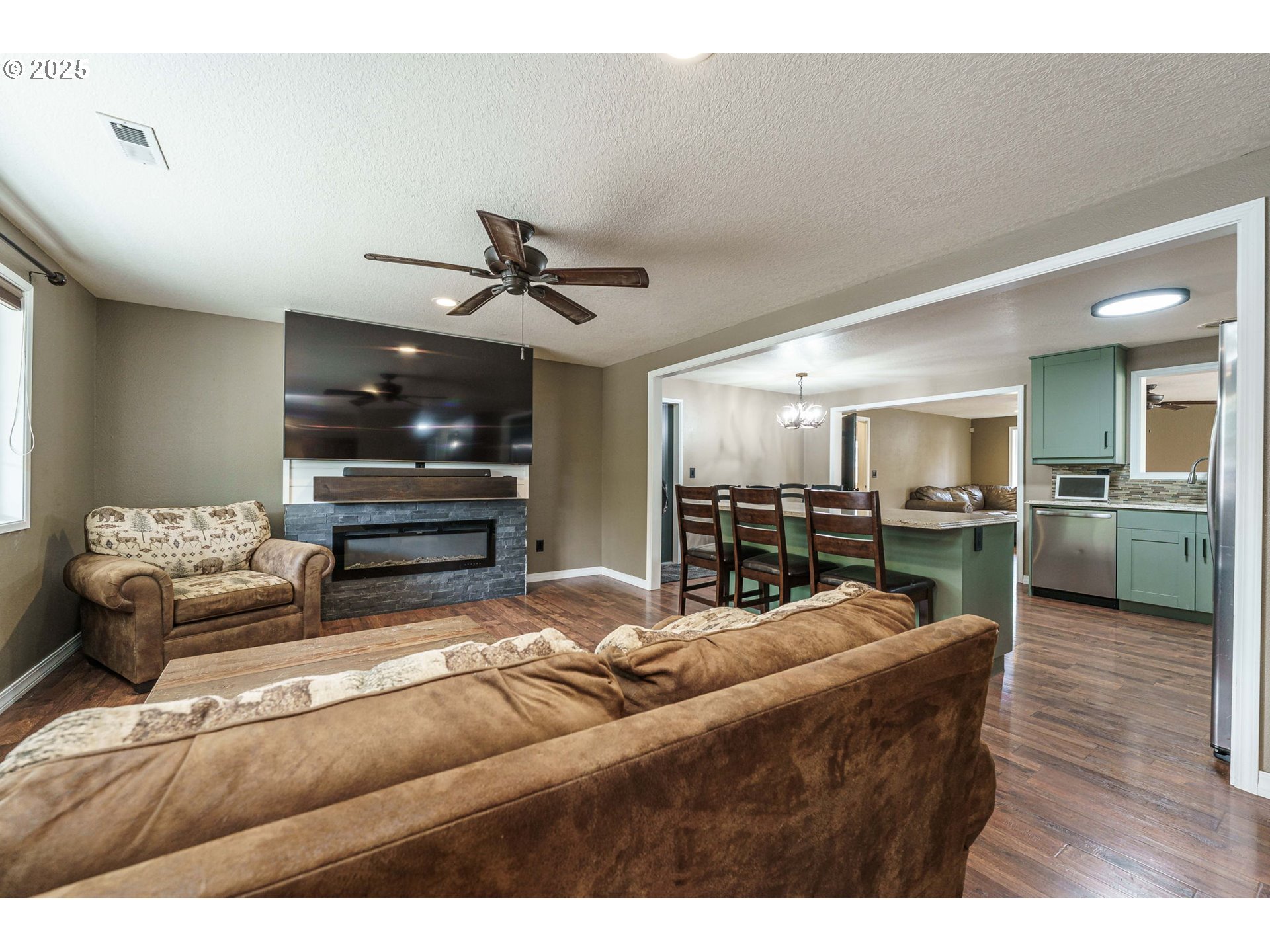 569 22nd Street Washougal, WA 98671 - Photo 5 of 40