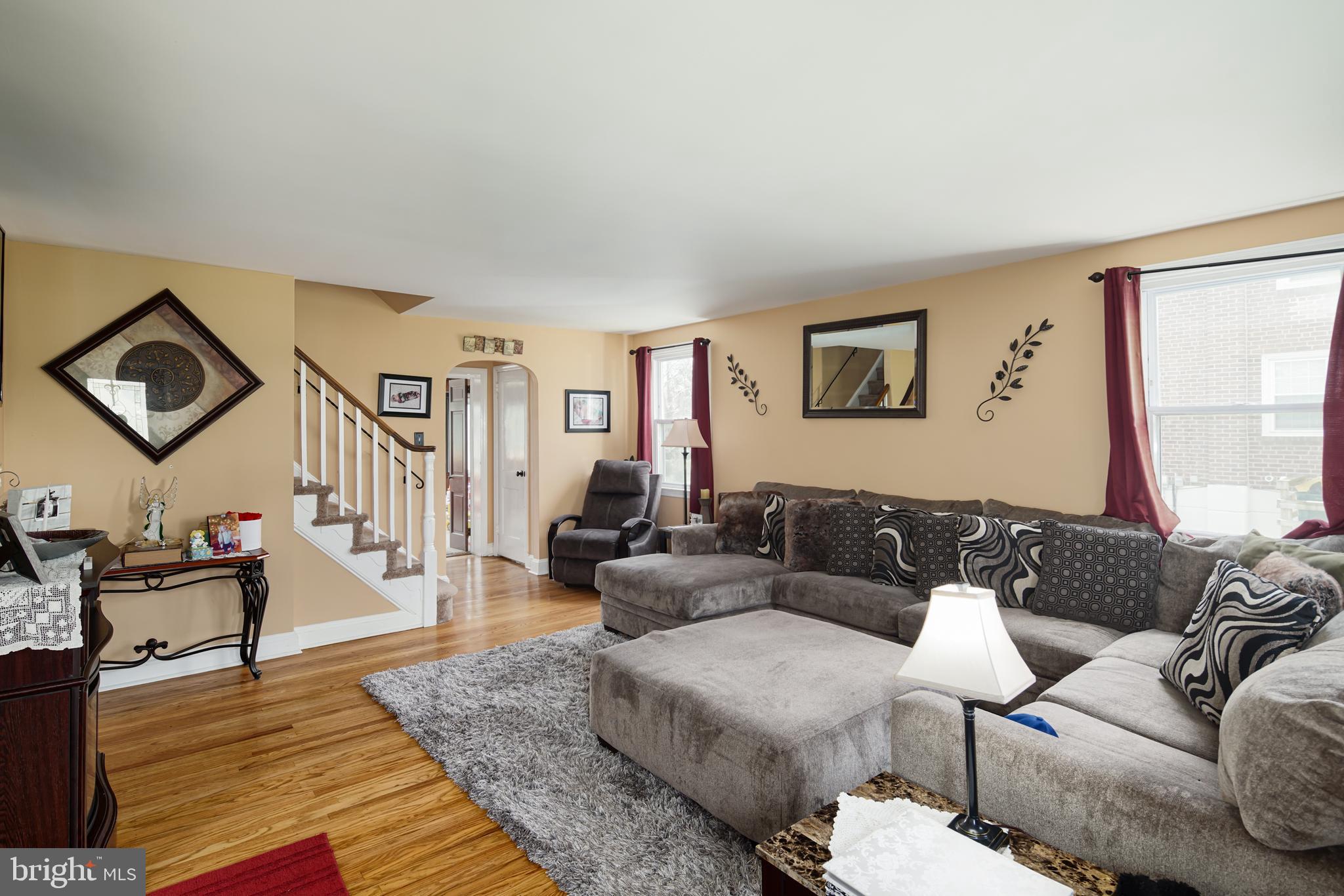 457 Southcroft Road Springfield, PA 19064 - Photo 3 of 29