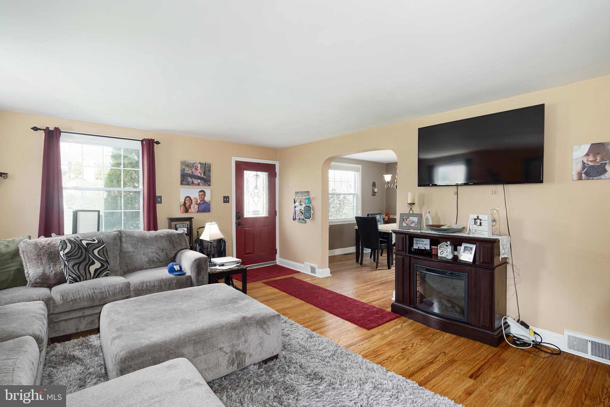 457 Southcroft Road Springfield, PA 19064 - Photo 4 of 29