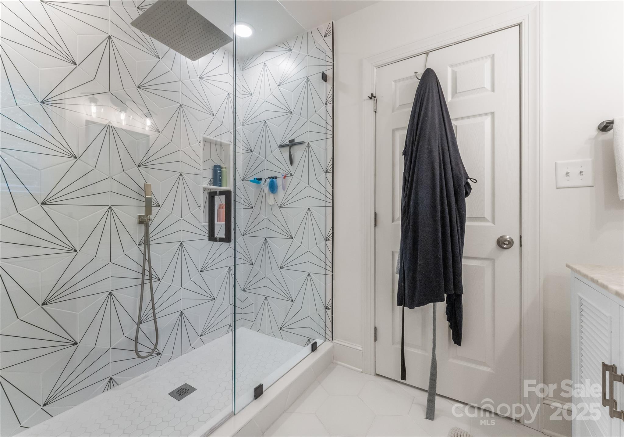 5533 Murrayhill Road Charlotte, NC 28210 - Photo 16 of 30 Gallery Image 16