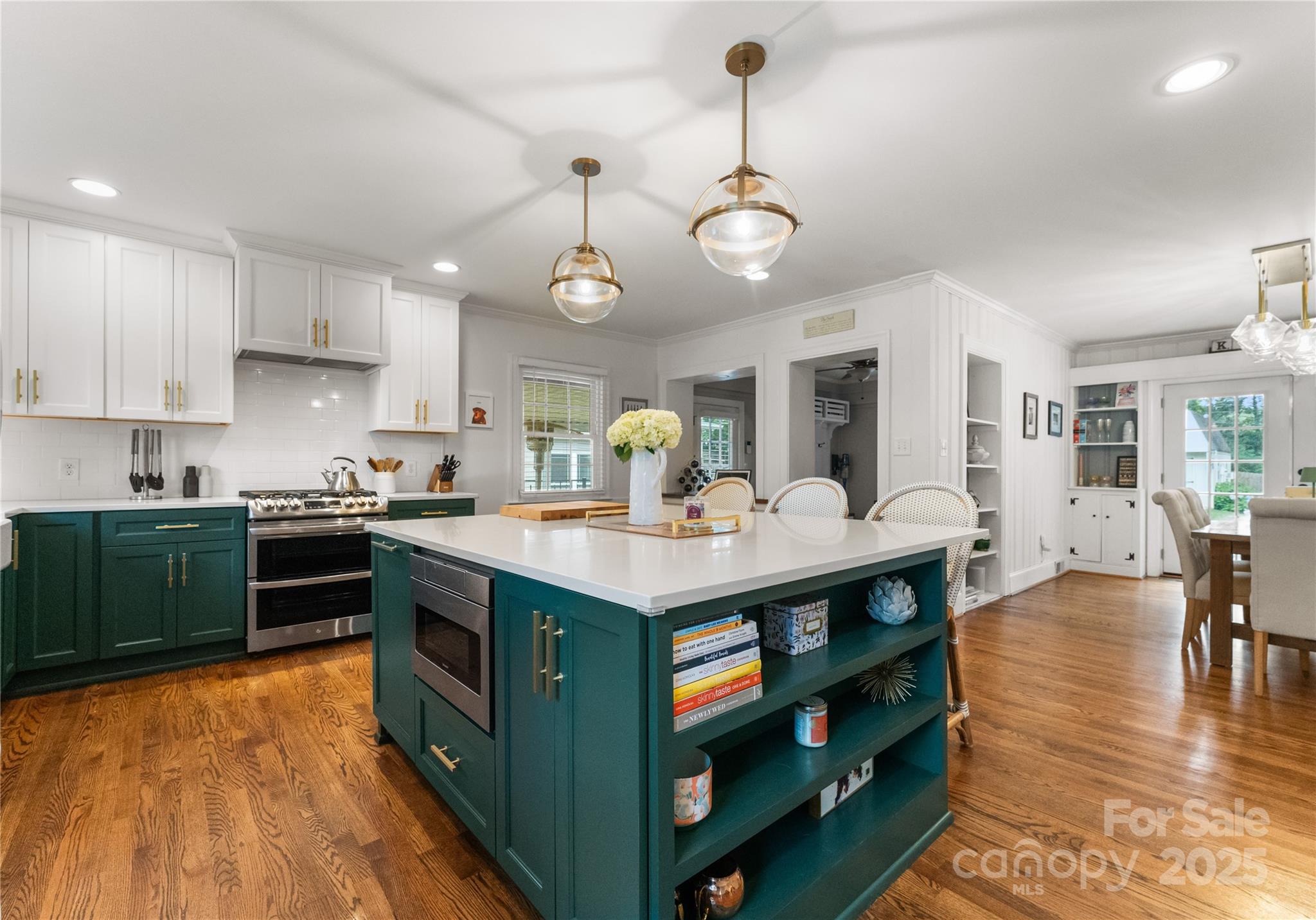 5533 Murrayhill Road Charlotte, NC 28210 - Photo 4 of 30 Gallery Image 4