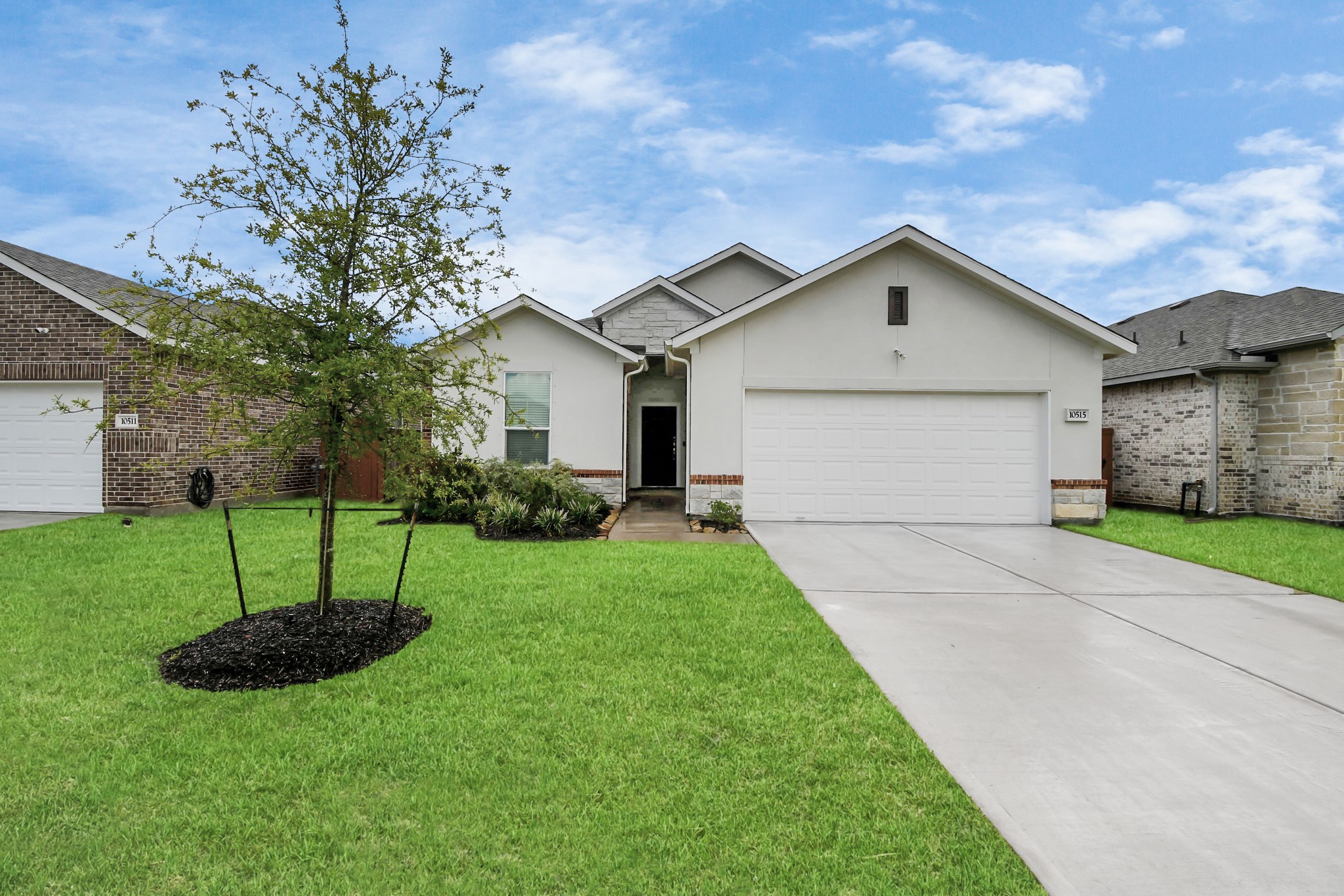10515 Moon Valley Lane Rosharon, TX 77583 - Photo 1 of 22 Gallery Image 1